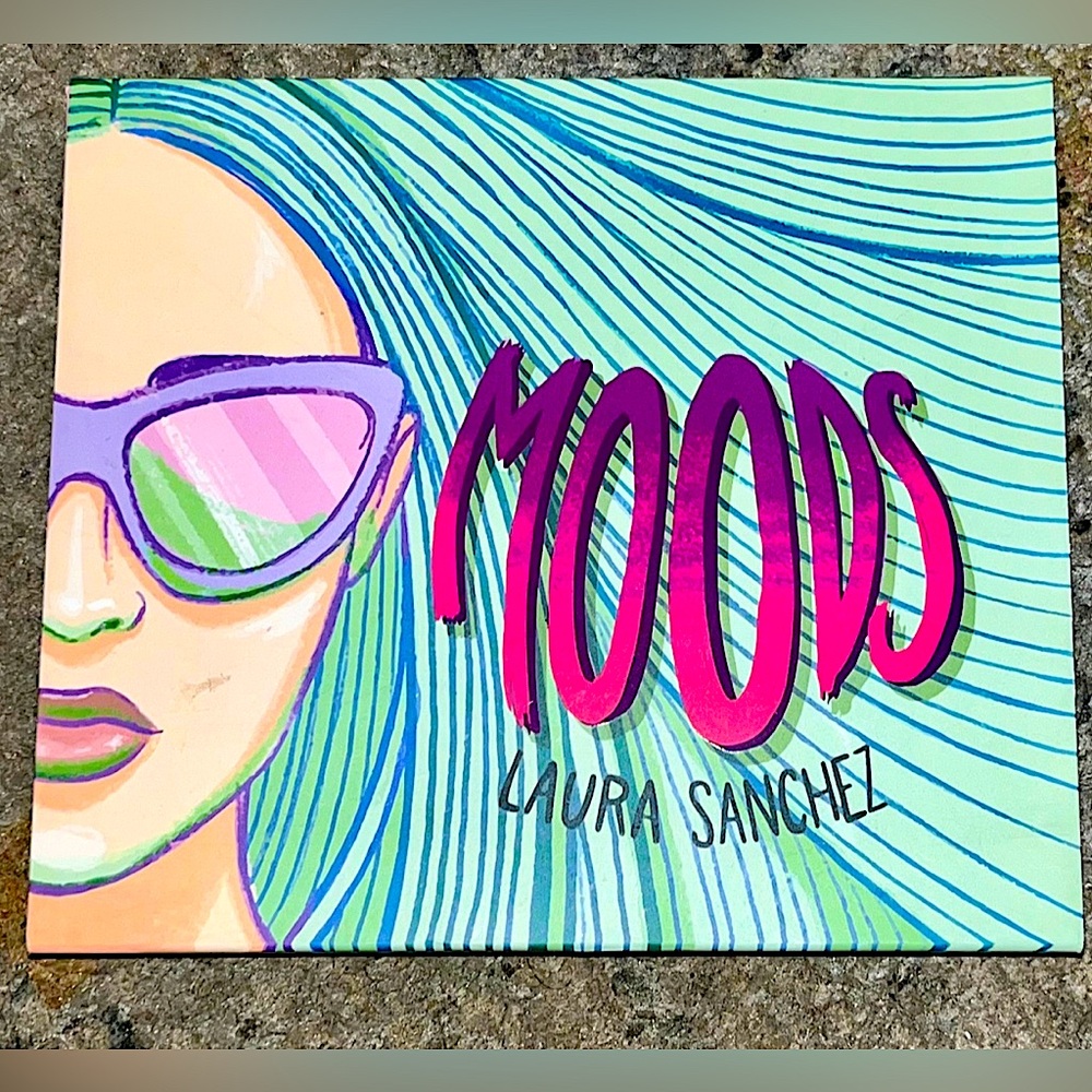 Laura Sanchez Moods Eyeshadow and Highlighter Palette